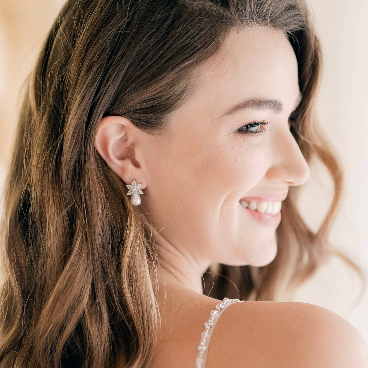 Bella Flower and Pearl Earrings