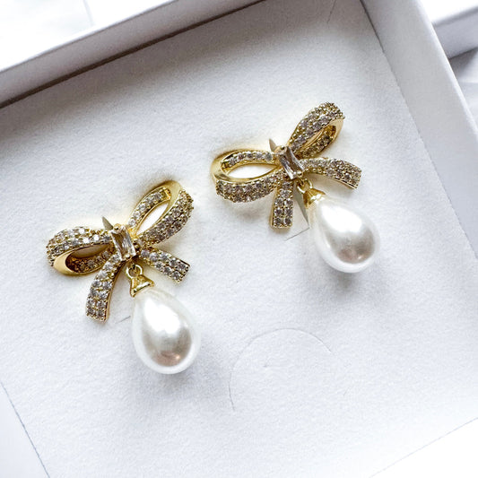 Gold Crystal Bow & Pearl Earrings Gold