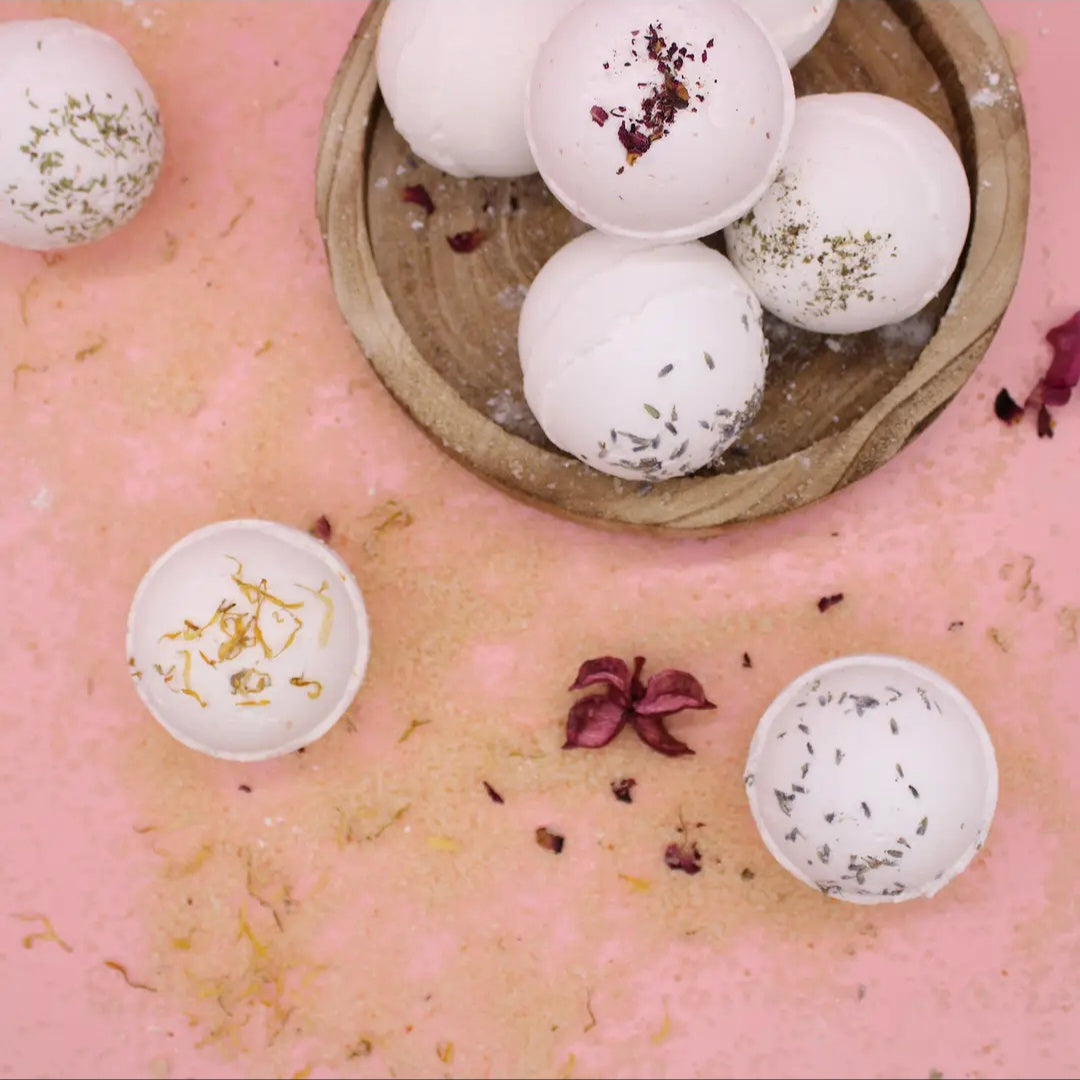 Grá Éirinn Lemon, Ginger & Orange Himalayan Salt Bath Bomb 180g- Energise