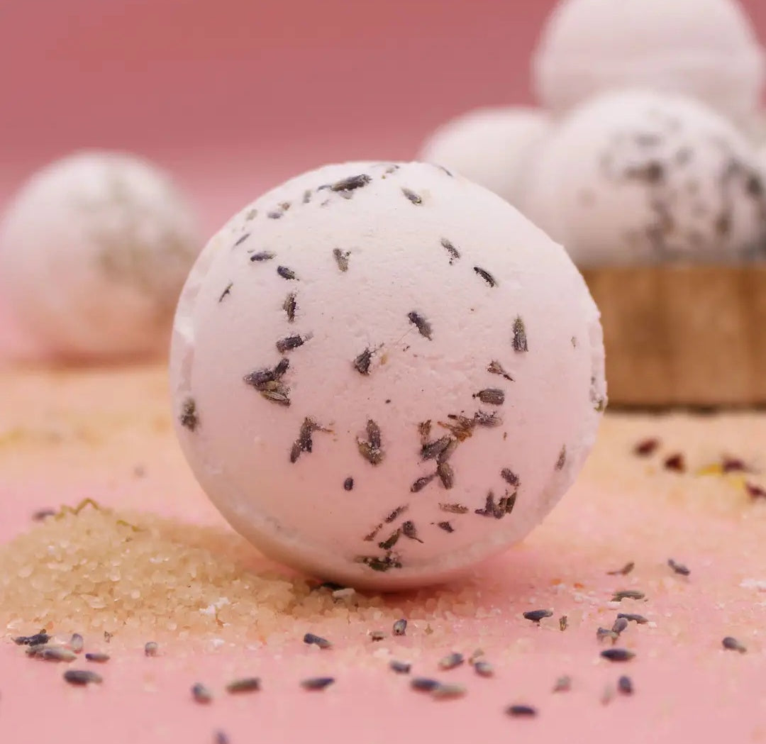 Grá Éirinn Lavender Himalayan Salt Bath Bomb 180g - Relax